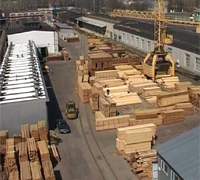 объем промышленного производства в деревоперерабатывающей отрасли увеличился