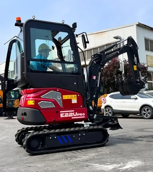 Фото мини-экскаватор с закрытой кабиной quadtrac ex22u pro на сайте www.kiit.ru в интернет-каталоге КИИТ ☎ +7(800) 707-07-45 Изображение №12