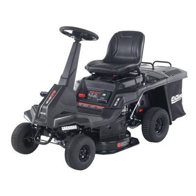 Газонокосилка с сиденьем EVOline TRG 61 CM L (райдер, 61 см, 7,2 л.с., 150 л травосборник, светодиодные фары). Изображение №10