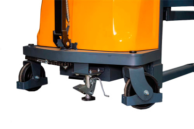 Штабелер гидравлический с электроподъемом 1,5 т 2,5 м XILIN CDD15B-E с раздвижными вилами. Изображение №2