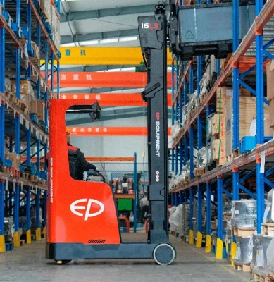 Ричтрак CQD16L3 (1600 кг, высота подъема 10000 мм, литий-ион 80/280, сидячее место). Изображение №6