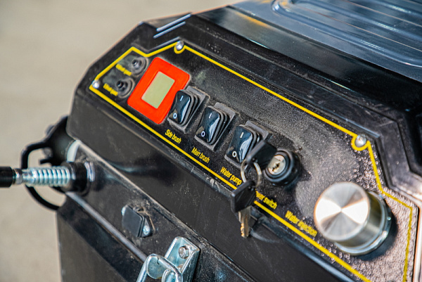 Фото ручная аккумуляторная подметальная машина tor a100 на сайте www.kiit.ru в интернет-каталоге КИИТ ☎ +7(800) 707-07-45 Изображение №13