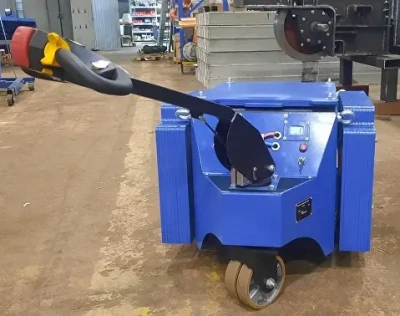 Поводковый тягач ОМП МТ 7-15 тонн. Изображение №2