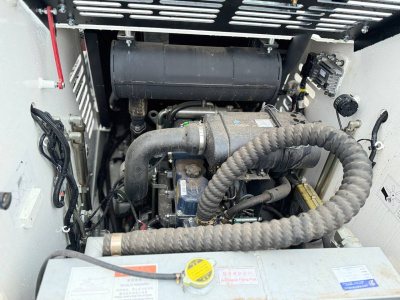 Бортовой мини погрузчик XTRAC S12 (1250 кг). Изображение №14