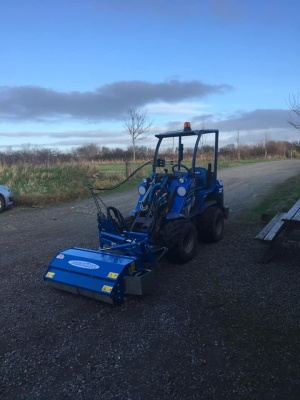 Мини погрузчик MULTIONE 4.2 K. Изображение №9