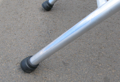 Лестница наклонная Megal ЛПНА-8,2 складные поручни 9260 мм. Изображение №6