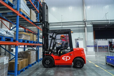 Электрический погрузчик EP EFL302X 3 тонны 4800 мм. Изображение №7