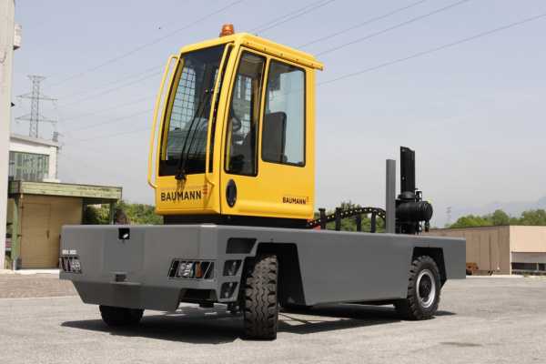 Фото боковой погрузчик baumann gx 60 на сайте www.kiit.ru в интернет-каталоге КИИТ ☎ +7(800) 707-07-45