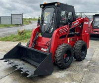 Фото мини погрузчик с бортовым поворотом quadtrac ssl85 на сайте www.kiit.ru в интернет-каталоге КИИТ ☎ +7(800) 707-07-45 Изображение №8