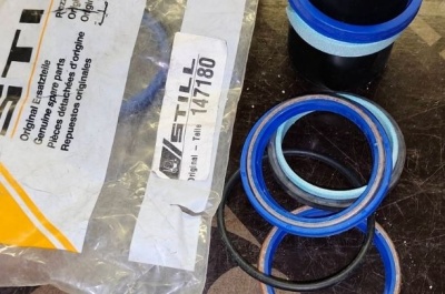 Комплект уплотнений для рулевого цилиндра. Изображение №1