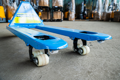 Гидравлическая тележка TOR RHP 2500 нейлоновые колеса. Изображение №2