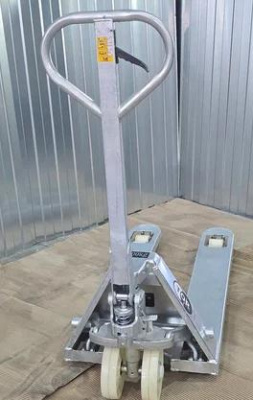 Гидравлическая тележка оцинкованная 2500 кг 1150 мм нейлоновые колеса TOR WH-25G. Изображение №3