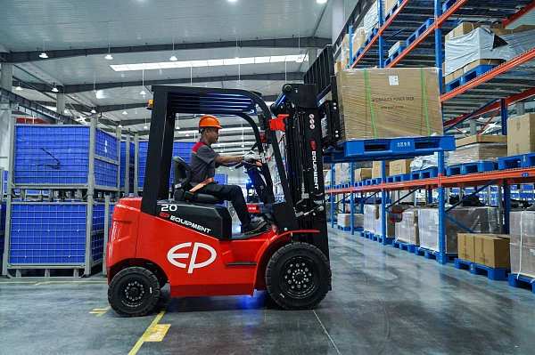 EP EFL203P — это надёжная и экологичная альтернатива дизелю в тяжёлых условиях эксплуатации