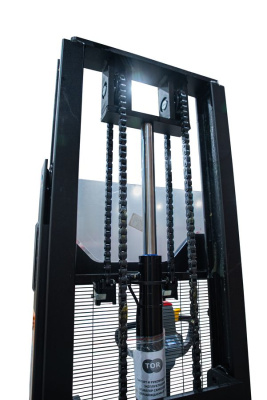 Электрический самоходный штабелер TOR WS15H-2500SC PRO Li-ion (1,5 т, высота подъема 2,5 м, литий-ион 24/60 Ач, контроль скорости подъема). Изображение №9