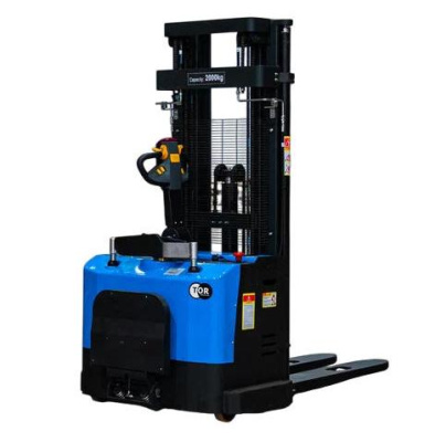 Штабелер электрический самоходный с платформой TOR ES15T4/4500 1,5 т 4,5 м. Изображение №1