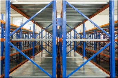 Грузовые полочные стеллажи. Изображение №1