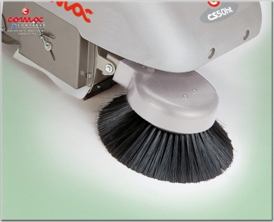 Подметальная машина COMAC CS 50BT. Изображение №3
