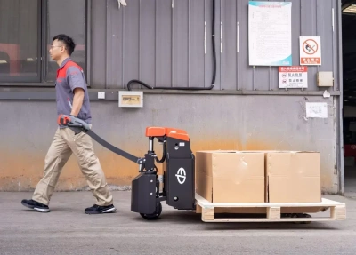 Транспортировщик паллет EP EPT20-15ET2H (1500 кг, Li-ion, 1150 мм). Изображение №10