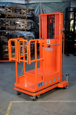 Сборщик заказов с электроподъемом 200 кг 4,0 м TOR GOPY4.403. Изображение №2