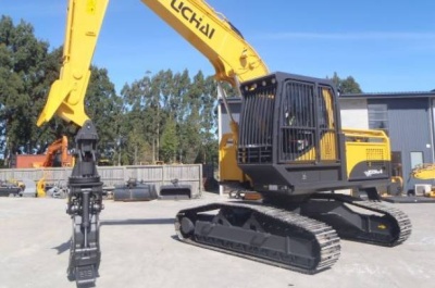 Экскаватор Yuchai YC 230-9. Изображение №1