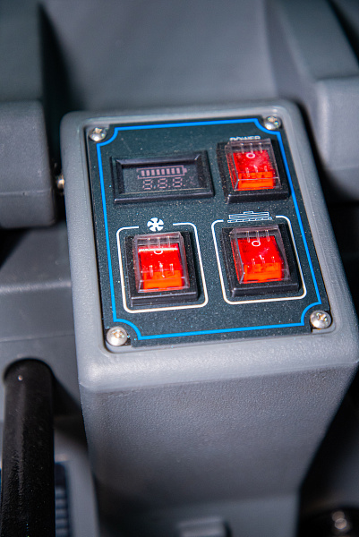Фото аккумуляторная поломоечная машина tor compact 56 на сайте www.kiit.ru в интернет-каталоге КИИТ ☎ +7(800) 707-07-45 Изображение №7
