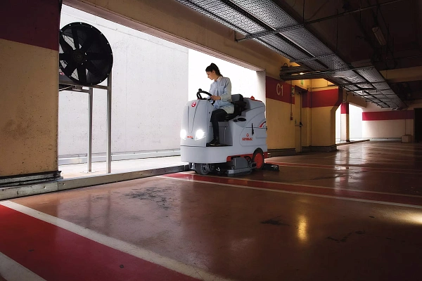 Фото поломоечная машина comac optima 85 b на сайте www.kiit.ru в интернет-каталоге КИИТ ☎ +7(800) 707-07-45 Изображение №11