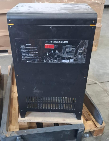 Фото зарядное устройство для ричтраков cqd20-d 48v/70a (430-560ah) на сайте www.kiit.ru в интернет-каталоге КИИТ ☎ +7(800) 707-07-45