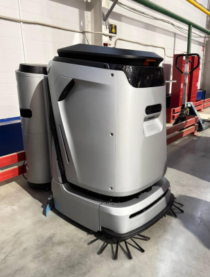 Промышленный робот-уборщик AGIBOT C5. Изображение №11