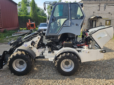 Универсальный мини-погрузчик TAIAN DY35LB (1200 кг, 2110 мм, Kubota V1505). Изображение №23