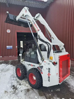 Мини-погрузчик Beaver WS50VL (1100 кг, 3440 мм, Kubota V2403). Изображение №15