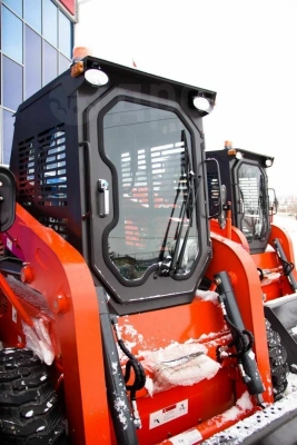 Мини погрузчик QUADTRAC SSL85. Изображение №5