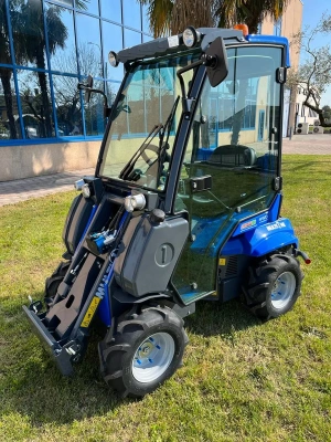 Многофункциональный мини-погрузчик MULTIONE 2.3EFI (560 кг, бензиновый двигатель Kohler 27 л.с.). Изображение №20