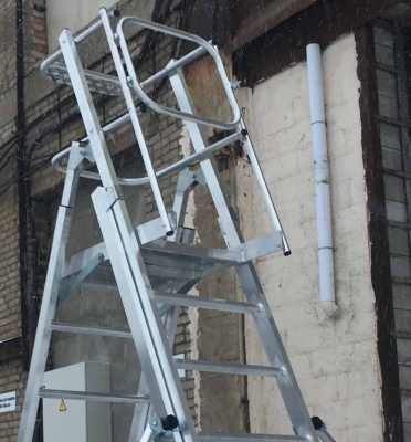 Телескопическая лестница Megal ТЛП-К - (1,3-1,9). Изображение №5