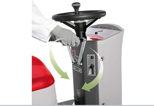 Фото поломоечная машина comac innova 85b на сайте www.kiit.ru в интернет-каталоге КИИТ ☎ +7(800) 707-07-45 Изображение №9