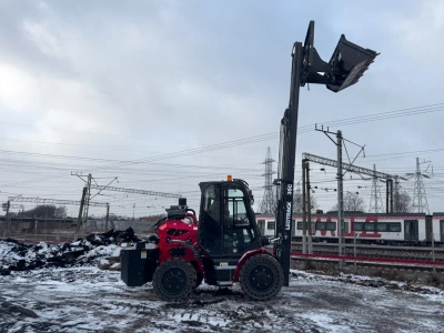 Полноприводный вилочный погрузчик LEOTRACK 35C (3,5 т, высота подъема 4,8 м, цельная рама). Изображение №9