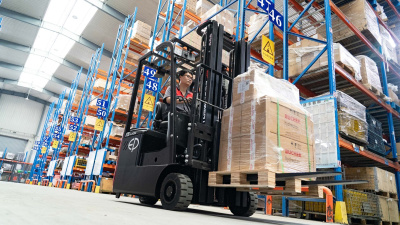 Электрический погрузчик EP EFS151. Изображение №4