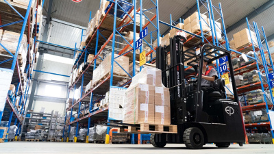 Электрический погрузчик EP EFS151. Изображение №2