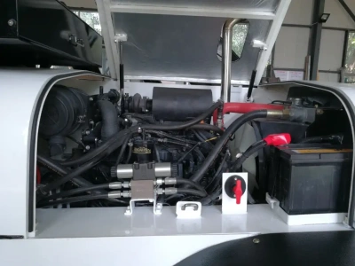 Телескопический погрузчик QUADTRAC TH630 (3000 кг, высота подъема 6 м, двигатель YANMAR 87 л.с.). Изображение №15