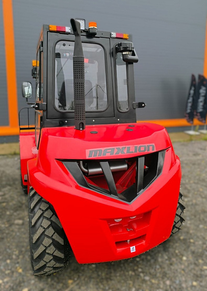 Фото внедорожный погрузчик вездеход maxlion r4d35-b3 на сайте www.kiit.ru в интернет-каталоге КИИТ ☎ +7(800) 707-07-45 Изображение №3