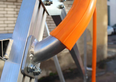 Передвижная алюминиевая площадка обслуживания для бригады ПААс 2,1х3,5м MEGAL. Изображение №5