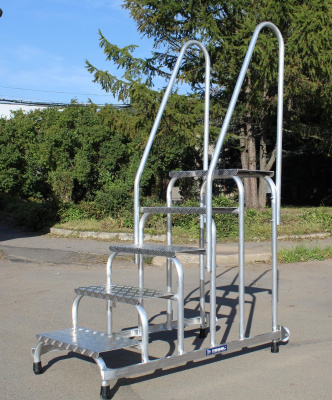  Монтажная подставка MEGAL (тип 1) 4 ступени с двумя поручнями 050404 (2,8 м, 4 ступени, 150 кг). Изображение №8