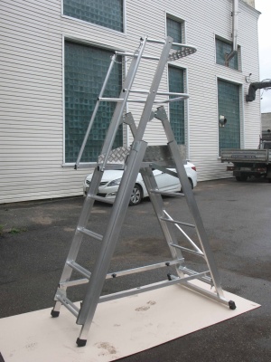 Телескопическая лестница Megal ТЛП-2 (1,3-1,9). Изображение №3