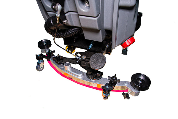 Фото аккумуляторная поломоечная машина tor compact 60t на сайте www.kiit.ru в интернет-каталоге КИИТ ☎ +7(800) 707-07-45 Изображение №2