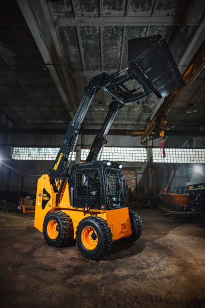 Фото мини погрузчик bawoo bsl350ex на сайте www.kiit.ru в интернет-каталоге КИИТ ☎ +7(800) 707-07-45