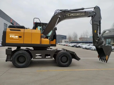 Колёсный экскаватор QUADTRAC E180W (16,5 т, двигатель CUMMINS 6BTAA5.9-C178, 170 л.с., 0,8 м³). Изображение №5