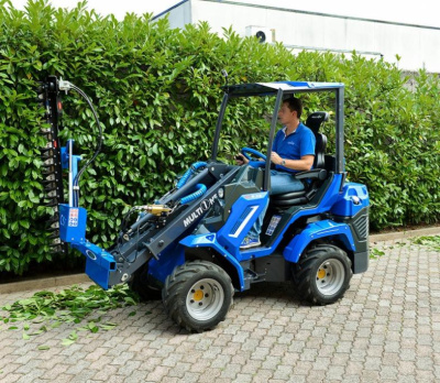 Мини-погрузчик MULTIONE 6.3iDs (1000 кг, высота подъема 2920 мм, двигатель Kohler 25 л.с., гидропоток 60 л/мин). Изображение №2