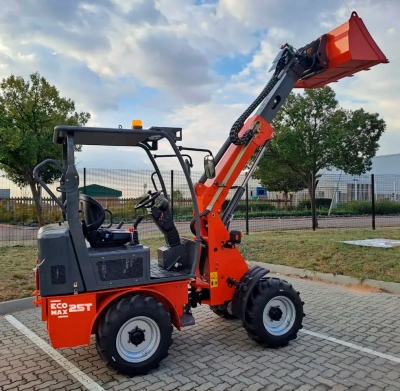 Электрический мини-погрузчик QUADTRAC EcoMax25T (900 кг, высота подъема 3200 мм, Li-Ion АКБ). Изображение №9