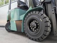 Фото электропогрузчик limgard iev18 3f480 с сайдшифтером на сайте www.kiit.ru в интернет-каталоге КИИТ ☎ +7(800) 707-07-45 Изображение №7