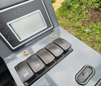 Мини-погрузчик шарнирно-сочлененный TAIAN DY620. Изображение №15