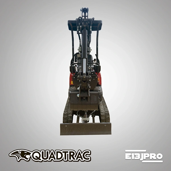 Фото мини-экскаватор quadtrac ex13jpro (1000 кг, двигатель kubota d722, с джойстиками pilot, квикаплером, буром и 3 ковшами) на сайте www.kiit.ru в интернет-каталоге КИИТ ☎ +7(800) 707-07-45 Изображение №4